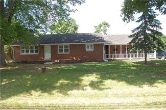 688 Yardville Allentown Rd, Trenton, NJ 08620