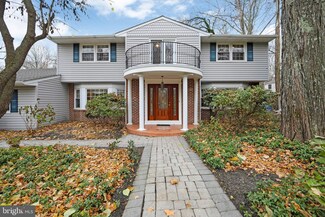 68 Crooked Ln, Cherry Hill, NJ 08034