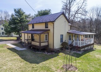 374 Allegheny Ave, Eagles Mere, PA 17731