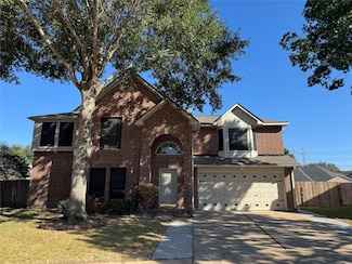 606 Oak Berry Dr, Kemah, TX 77565