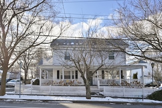 44 R High St Unit 3, Andover, MA 01810