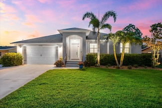 6121 33rd Ave N, Saint Petersburg, FL 33710