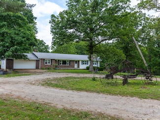 1315 County Road 1290, Willow Springs, MO 65793