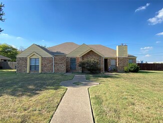 932 Westover Dr, Lancaster, TX 75134