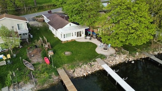 3089 Sunnyside St, Stoughton, WI 53589