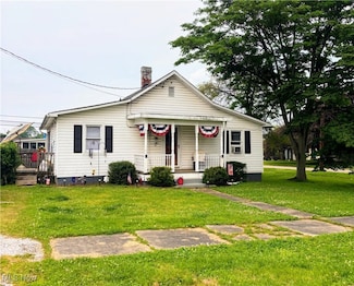 317 Florence St, Belpre, OH 45714