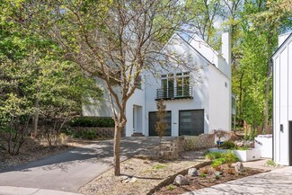 1604 Northrop Ln, Minneapolis, MN 55403