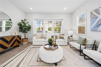 111 Pitch, Irvine, CA 92618