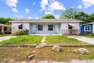 131 W 35th St, Riviera Beach, FL 33404