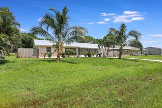 1109 SE Sandia Dr, Port Saint Lucie, FL 34983