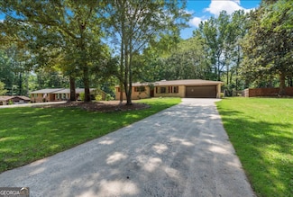 5461 Francis Dr SW, Lilburn, GA 30047