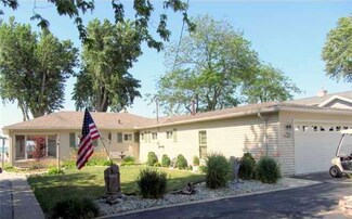 9719 W Hollywood Dr, Oak Harbor, OH 43449