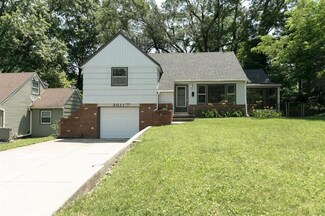 3011 S Santa fe Rd, Independence, MO 64055