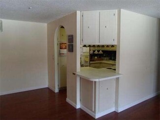 685 Oak St Unit 2312, Brockton, MA 02301