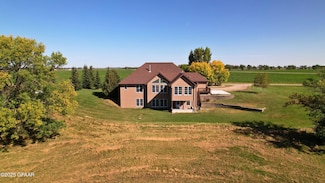 26985 237th Ave SW, Crookston, MN 56716