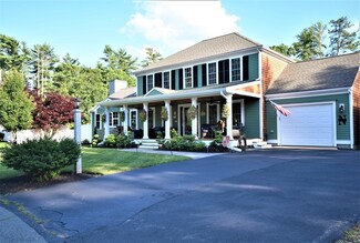 7 Hatchery Ln, West Wareham, MA 02576