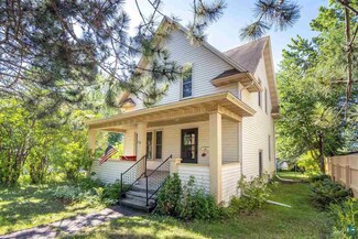 102 5th St, Duluth, MN 55810