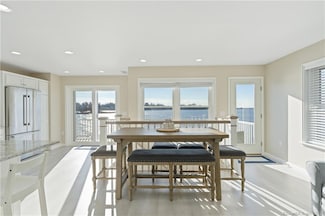 94 Great Harbor Rd, Guilford, CT 06437