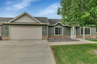 611 Cottonwood Ave, Litchfield, MN 55355
