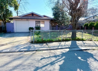 2036 Del Rio Dr, Stockton, CA 95204