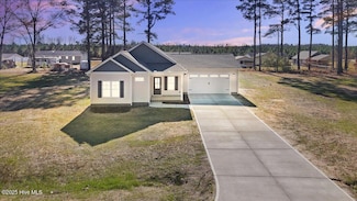 1760 Woodland Ave, Deep Run, NC 28525