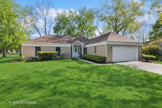 1490 Briar Cove, Wheaton, IL 60189
