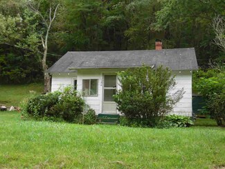 184 Williams St, Rich Creek, VA 24147