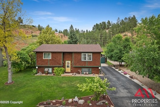 201 Birch St, Hulett, WY 82720