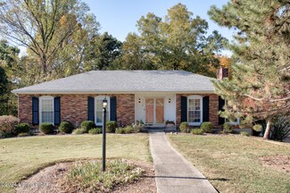 9116 Stonecrest Dr, Louisville, KY 40272