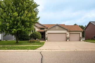 410 13th Ave NW, Kasson, MN 55944