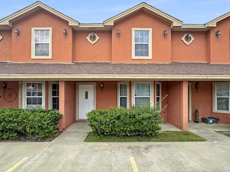 1016 Dicky Ln Unit 15, Laredo, TX 78043