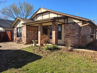 1235 E Jackson Ave N, Sapulpa, OK 74066