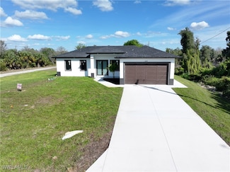 519 Lone Star Ln, Lehigh Acres, FL 33974