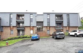 700 Schuyler Ave Unit A24, Kearny, NJ 07032