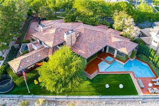 9005 Greensboro Ln, Las Vegas, NV 89134