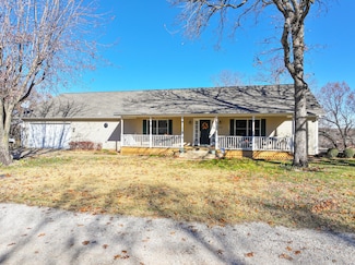 324 Honey Locust Dr, Eucha, OK 74342
