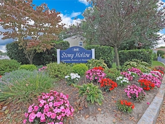 460 Old Town Rd Unit 4-O, Port Jefferson Station, NY 11776