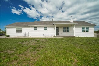 231 E 2300 Rd, Edgerton, KS 66021