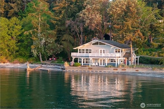 9788 Manitou Beach Dr NE, Bainbridge Island, WA 98110