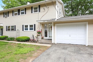 2500 Pendleton Ave, Chicopee, MA 01022