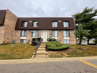 202 S Waters Edge Dr Unit 201, Glendale Heights, IL 60139
