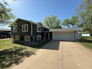 504 Fallwood Rd, Redwood Falls, MN 56283