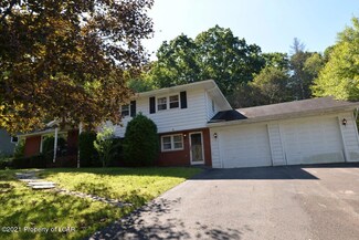 39 Terrace Dr, Mountain Top, PA 18707