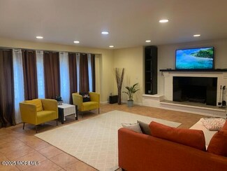 920 Wayside Rd, Tinton Falls, NJ 07712