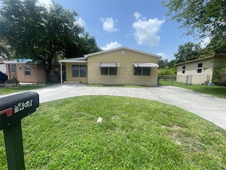 6428 Plunkett St, Hollywood, FL 33023