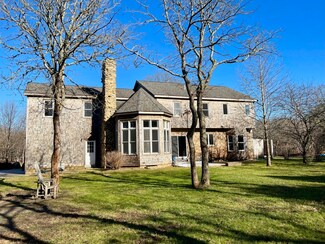 171 Otis Bassett Rd, Vineyard Haven, MA 02568