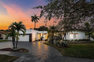 2611 NE 49th St, Lighthouse Point, FL 33064