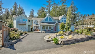 784 Wakina Loop SE, Ocean Shores, WA 98569