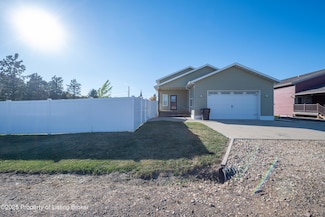 210 S B St, Richardton, ND 58652