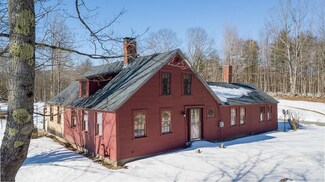 483 Old Francestown Rd, Weare, NH 03281